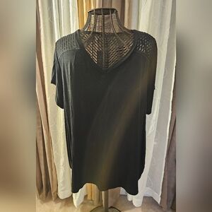 Cable & Gauge Black Short Sleeve Top